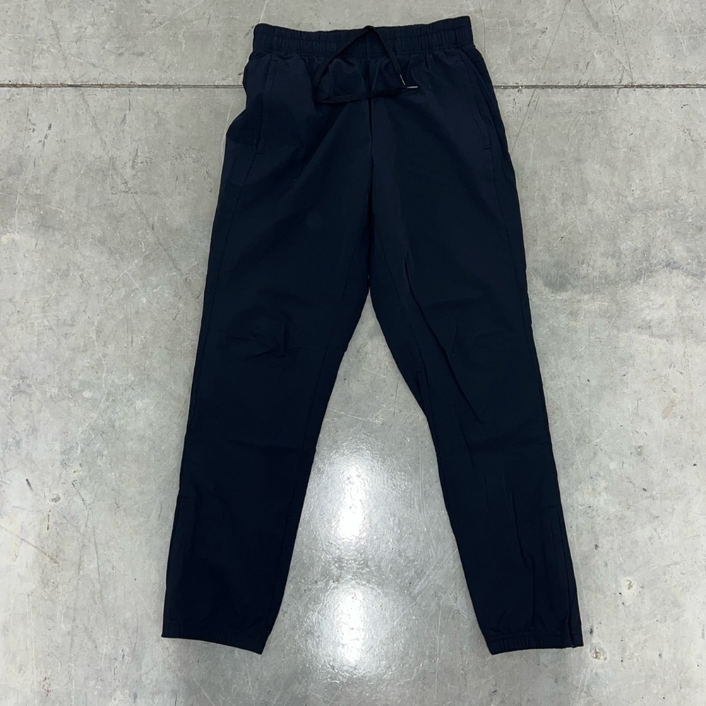Kirkland Men’s Medium Windbreaker Joggers